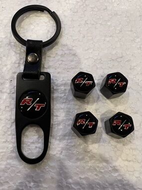 DODGE R/T Black & White Keychain & DODGE R/T Black & White Tire Valve Stem Caps
